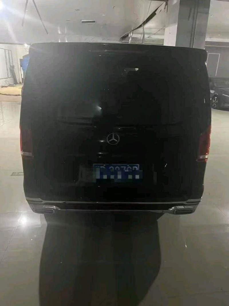 邯郸22年奔驰威霆4