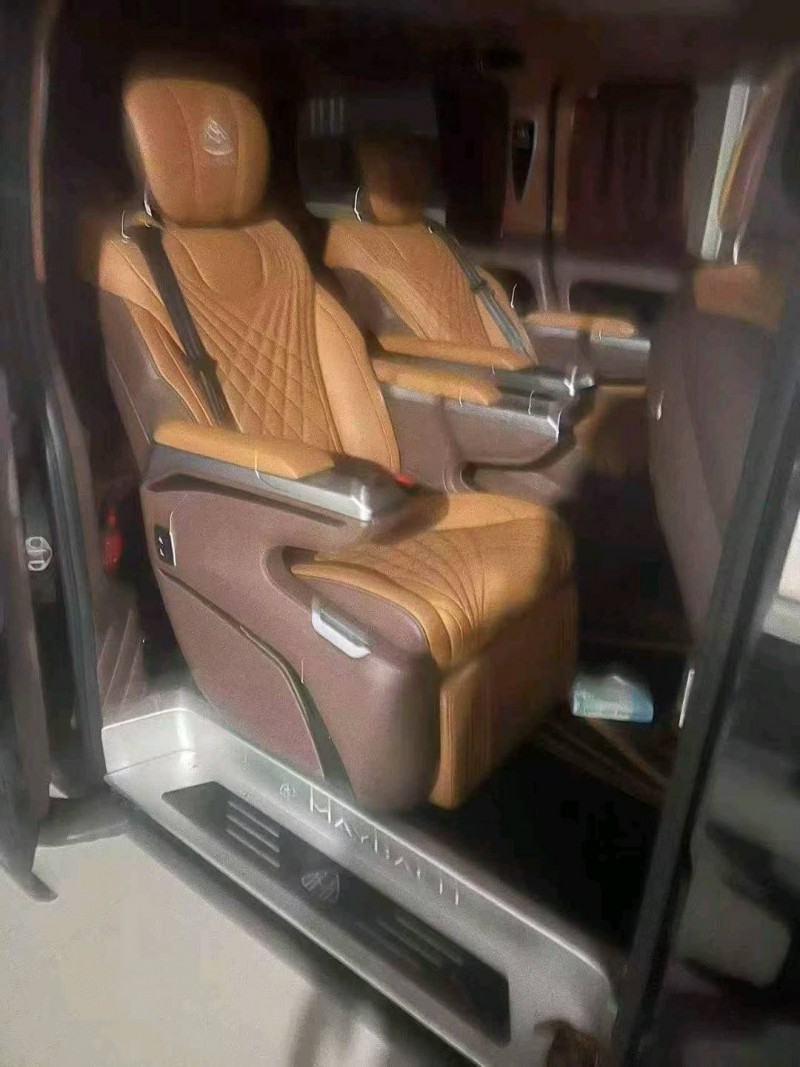 邯郸22年奔驰威霆6