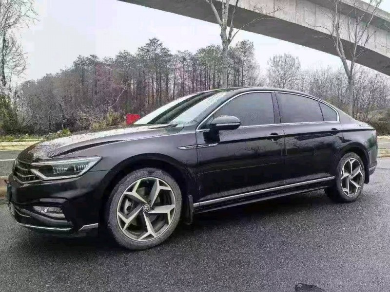 武汉24年大众迈腾2