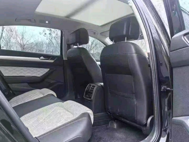 武汉24年大众迈腾7