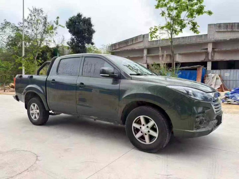 南宁21年江铃宝典2