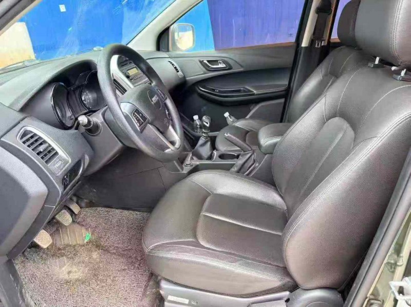 南宁21年江铃宝典4