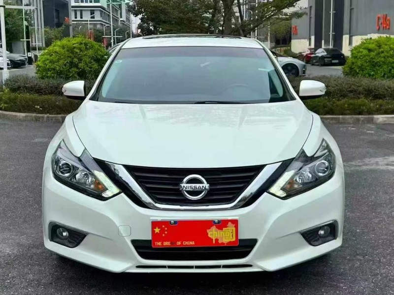 广州18年日产天籁1