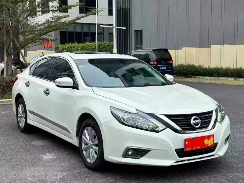 广州18年日产天籁3