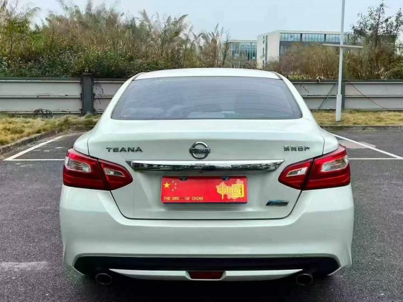 广州18年日产天籁9