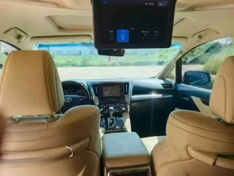 济宁20年丰田埃尔法6