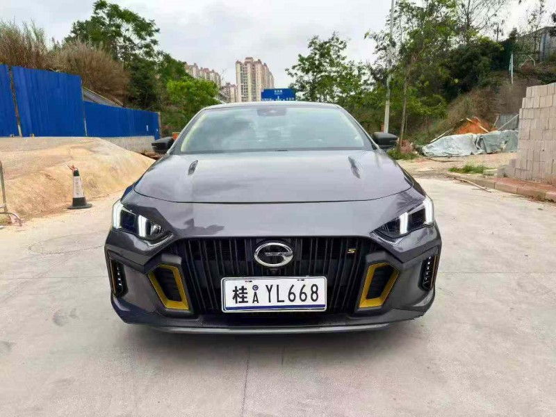 南宁21年传祺影豹1