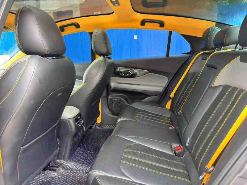 南宁21年传祺影豹6