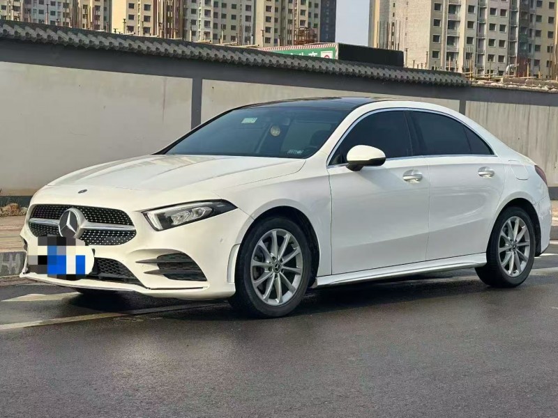 郑州19年奔驰A3