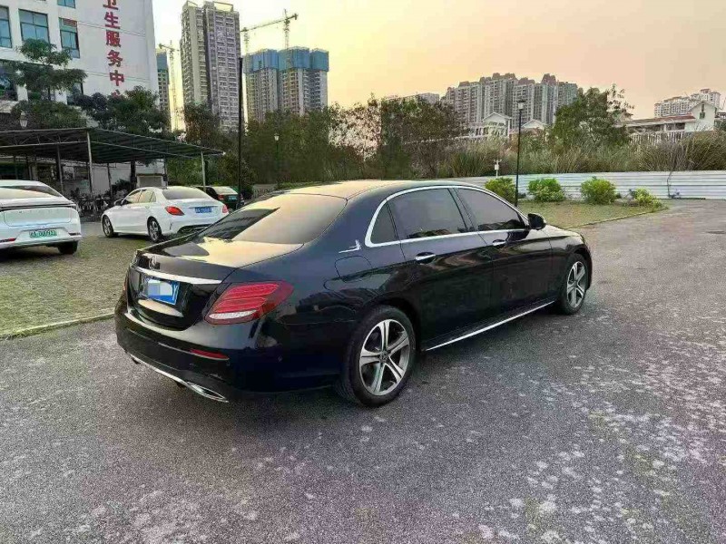 南宁18年奔驰E7