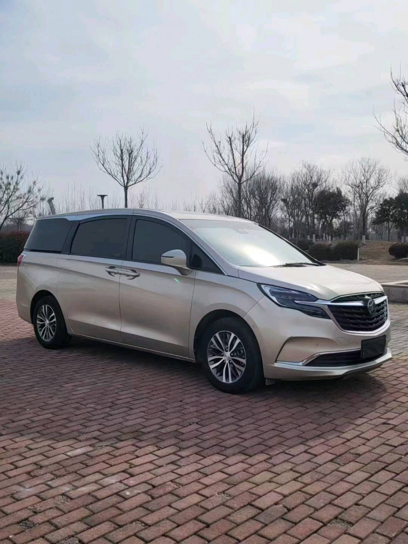 聊城21年别克GL83