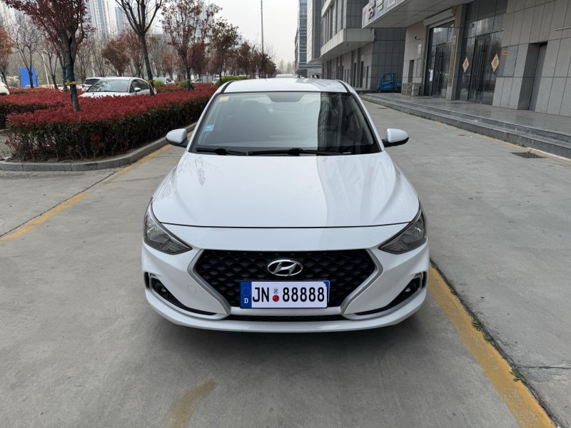 济宁18年现代悦动1