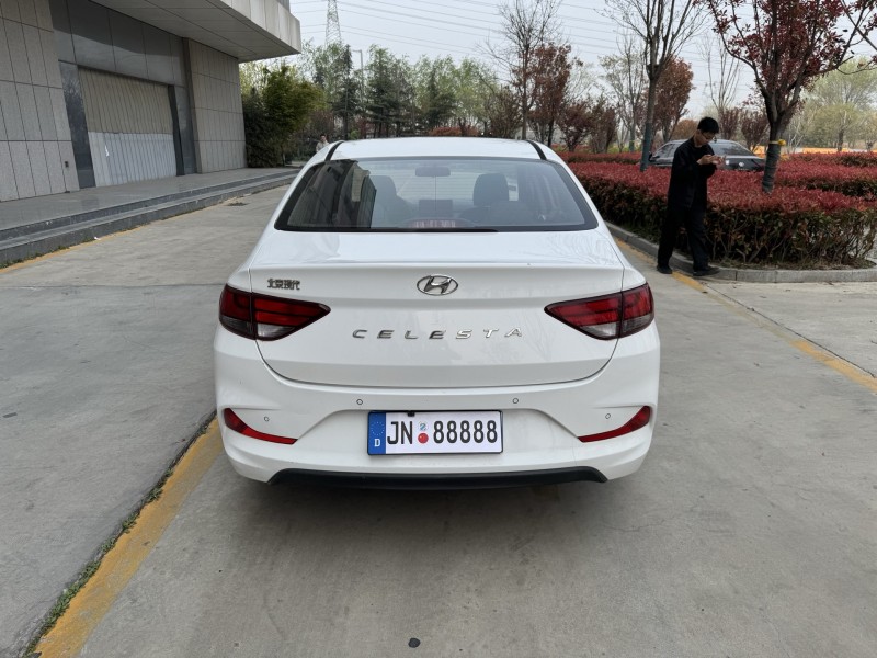 济宁18年现代悦动9