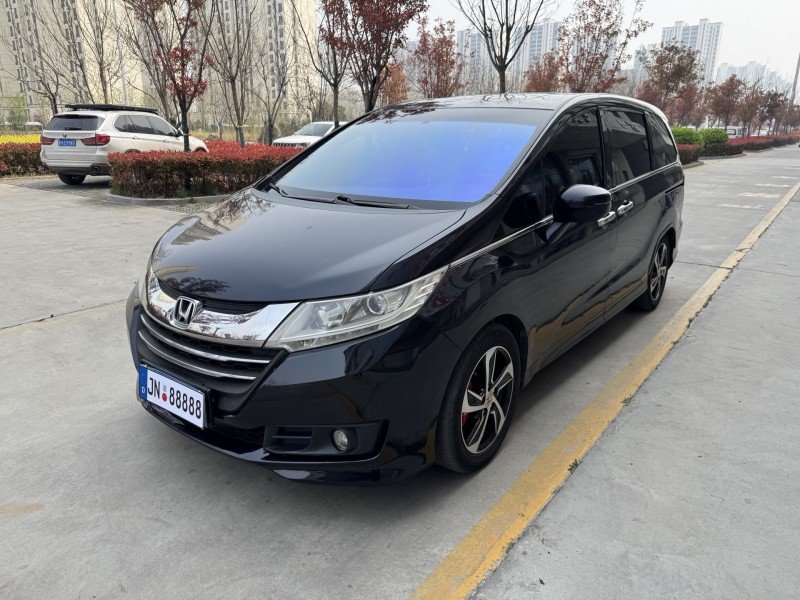 济宁17年本田奥德赛2