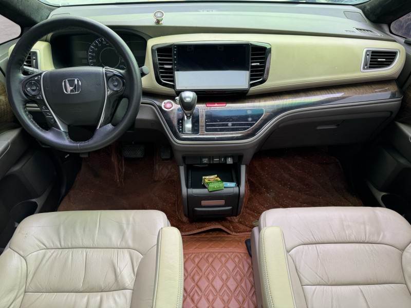 济宁17年本田奥德赛4