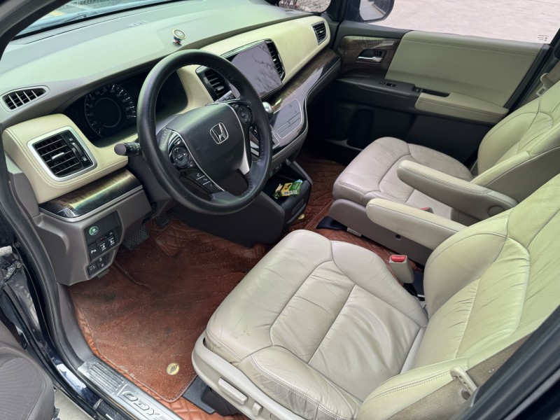 济宁17年本田奥德赛5