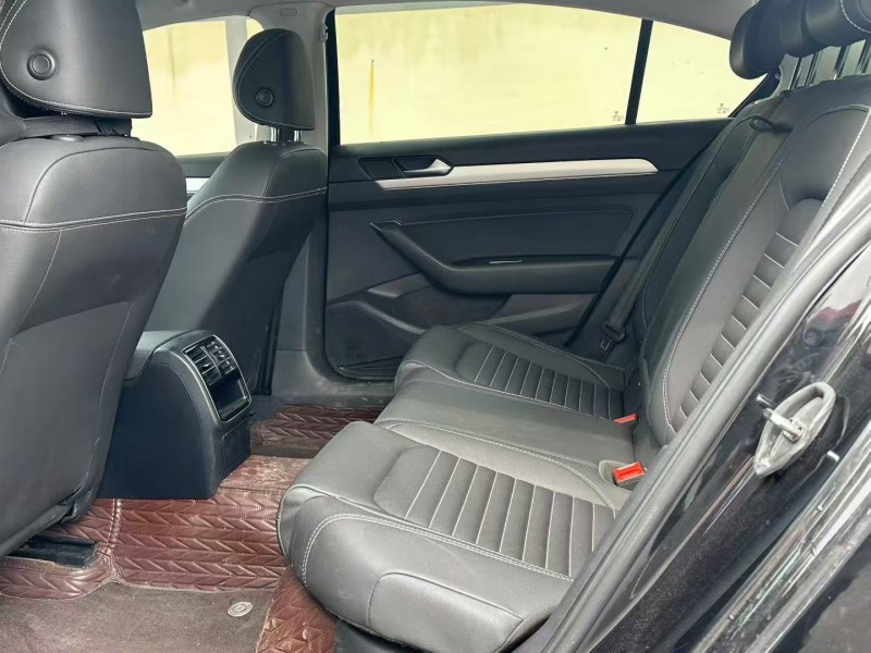 郑州21年大众迈腾6