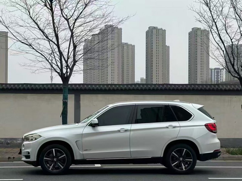 郑州17年宝马X53