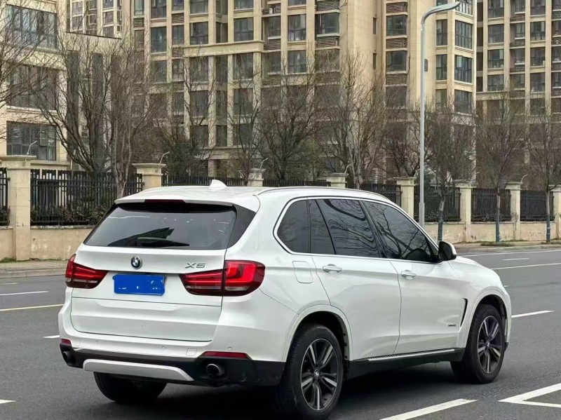 郑州17年宝马X57