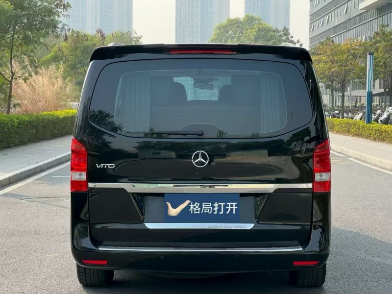 东莞19年奔驰威霆9