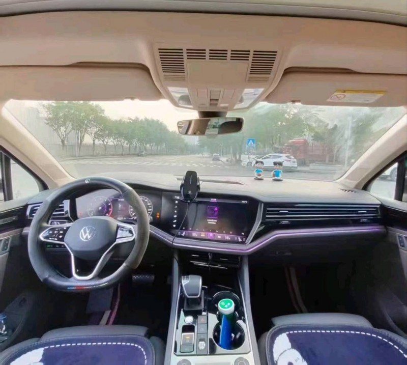 重庆24年大众途锐6