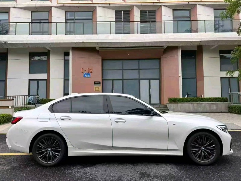 广州22年宝马3系6