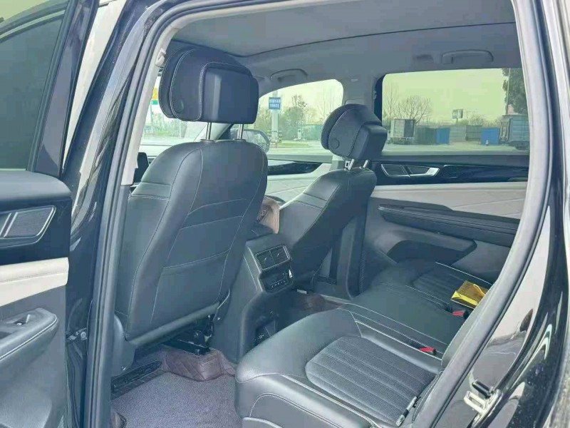 荆州23年大众途昂3