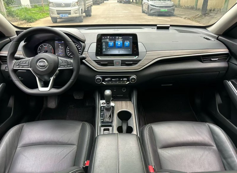 中山21年日产天籁6