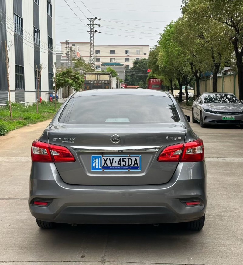 中山21年日产轩逸4