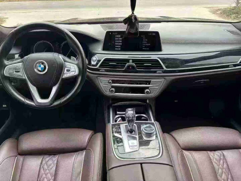 徐州18年宝马7系5