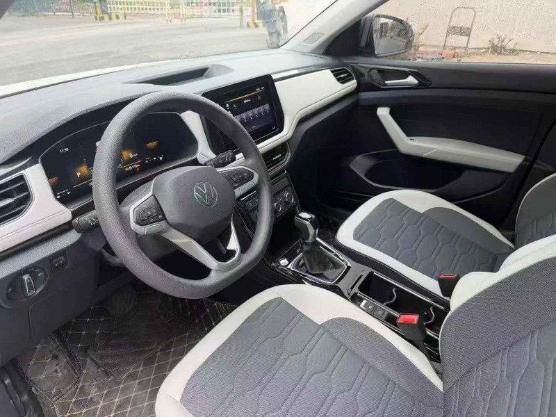 广州25年大众途岳6