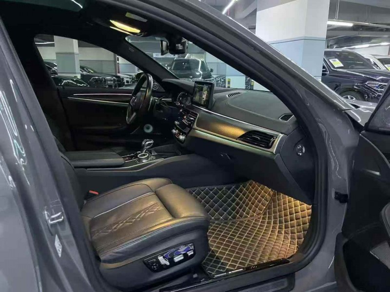 深圳22年宝马5系7