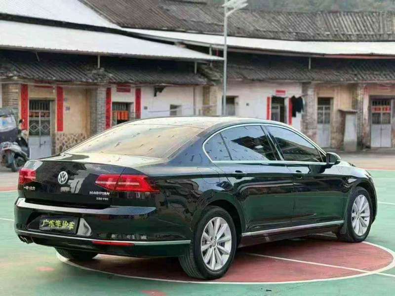 汕头18年大众迈腾8