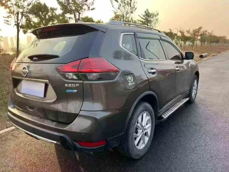 江门20年日产奇骏8