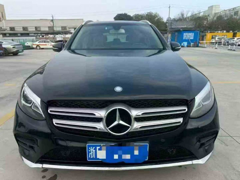 金华17年奔驰GLC1