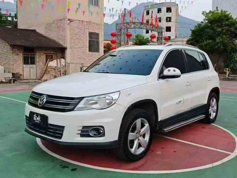 珠海10年大众途观3