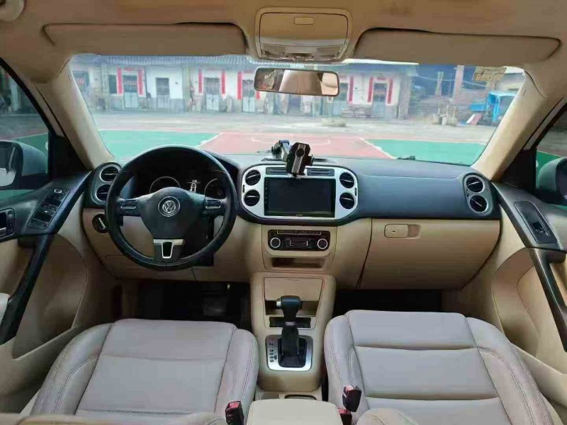 珠海10年大众途观5