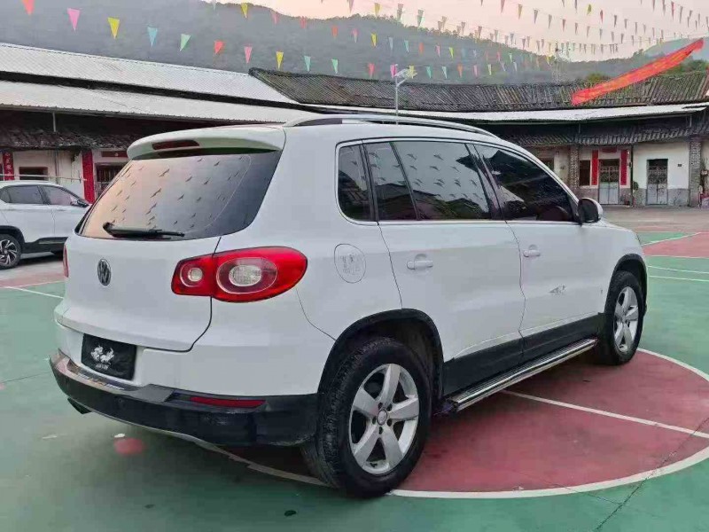 珠海10年大众途观7