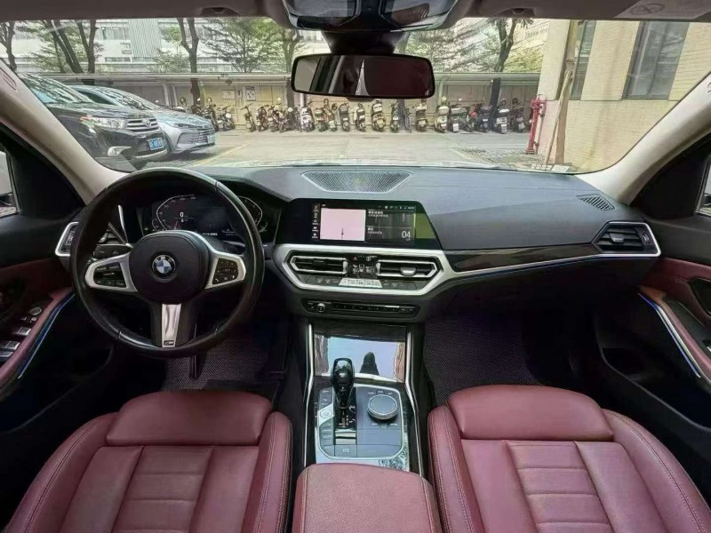 佛山22年宝马3系8