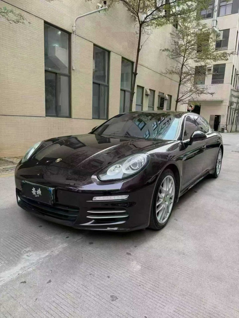 佛山15年保时捷帕拉梅拉3