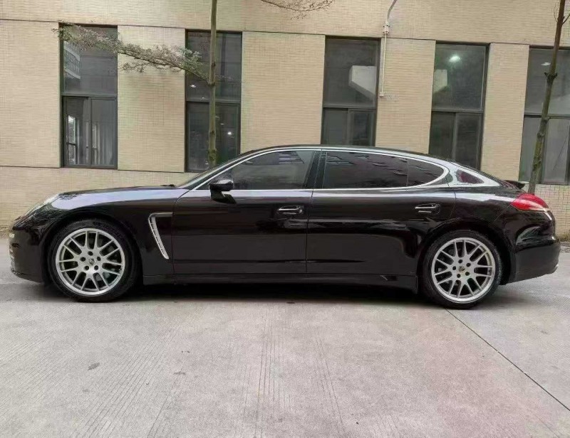 佛山15年保时捷帕拉梅拉4