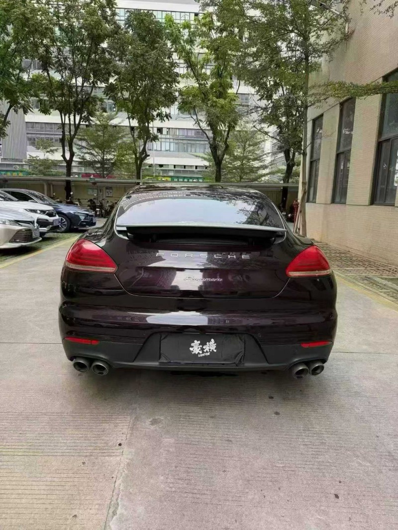 佛山15年保时捷帕拉梅拉5