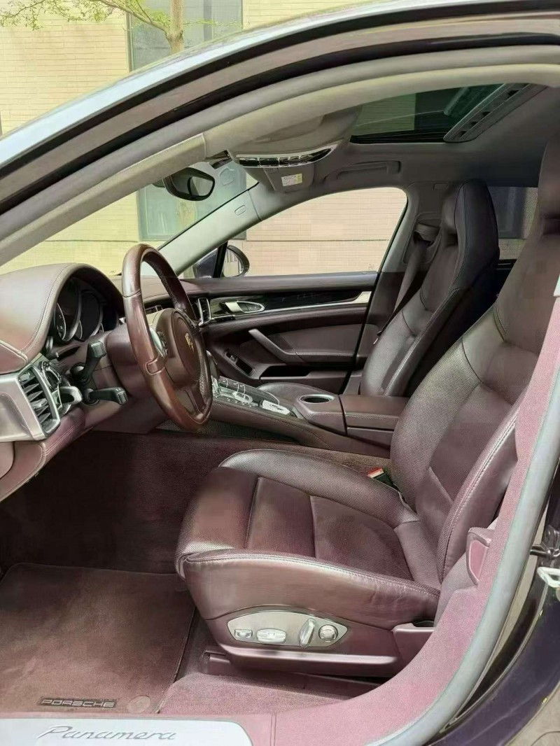 佛山15年保时捷帕拉梅拉6