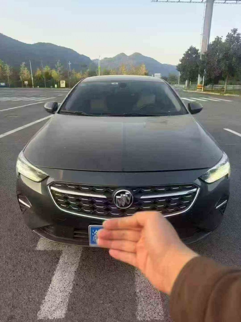 重庆21年别克君威1