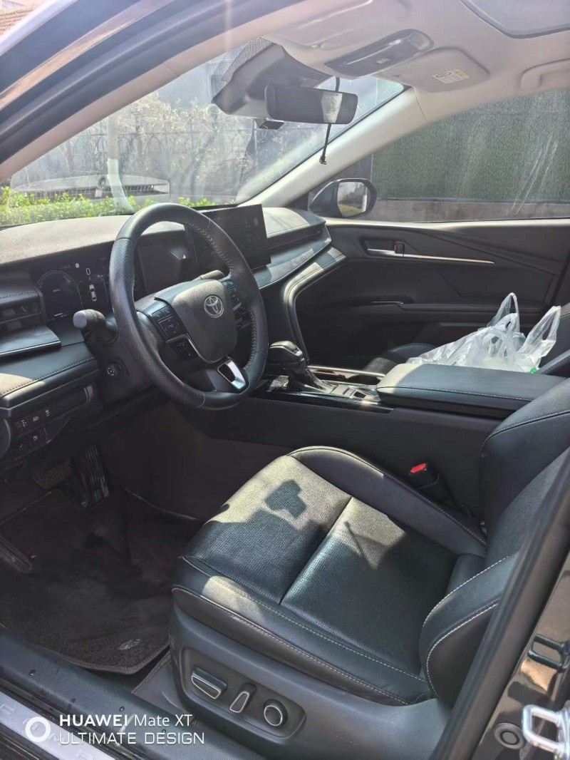 青岛24年丰田凯美瑞6