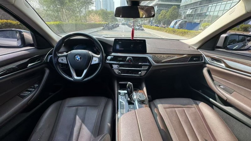 东莞20年宝马5系5