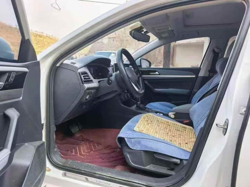 咸阳22年大众朗逸6