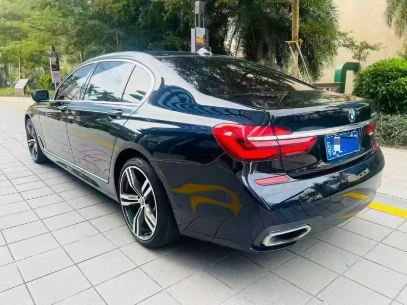 深圳19年宝马7系8