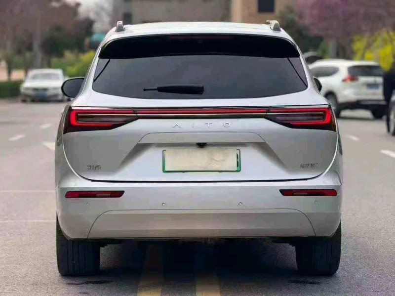 安顺24年华为智选问界9