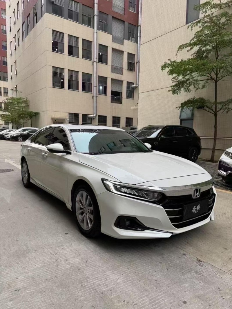 佛山22年本田雅阁2